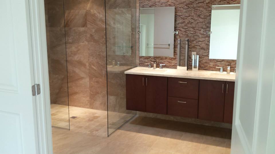 bathroom_177858.jpg